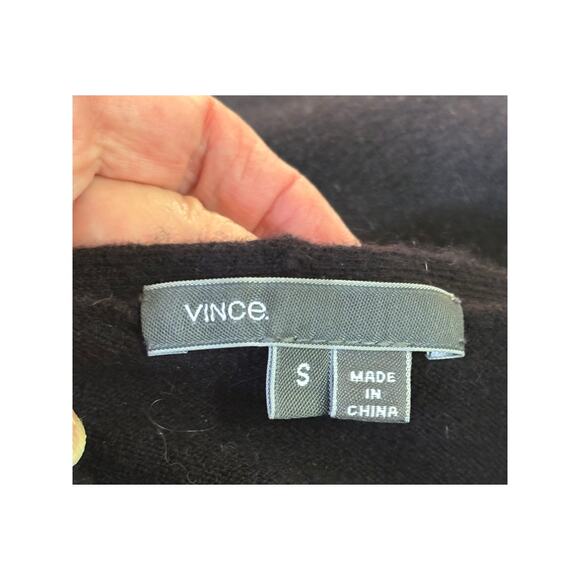 Vince black vneck cashmere sweater, small, classic, minimalist, understated - Picture 4 of 5